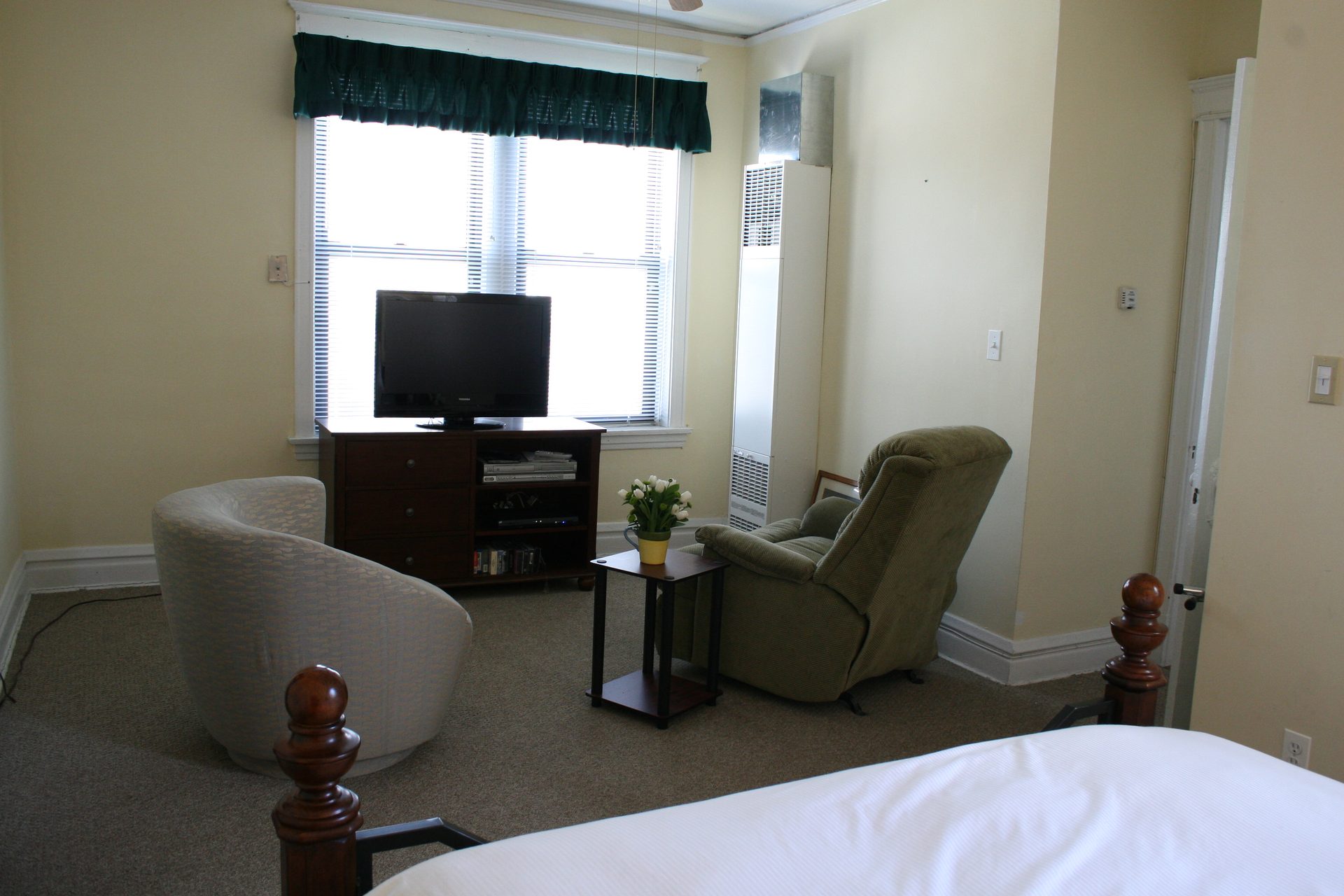 The 11th Ward Suite sitting area